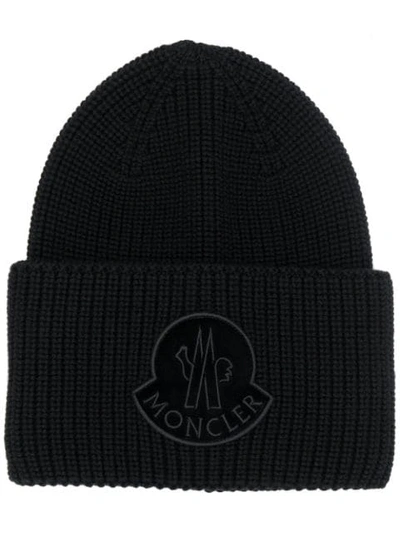 Moncler Logo Patch Beanie In 黑色