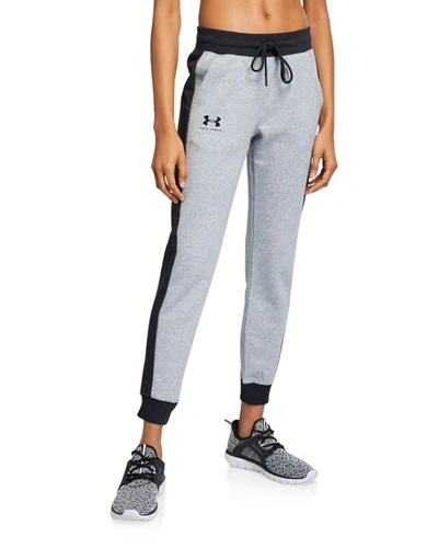 Under Armour Rival Fleece Graphic Novelty Pants In Medium Gray