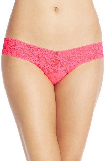 Hanky Panky Signature Lace Low-rise Thong In Sugar Rush Pink