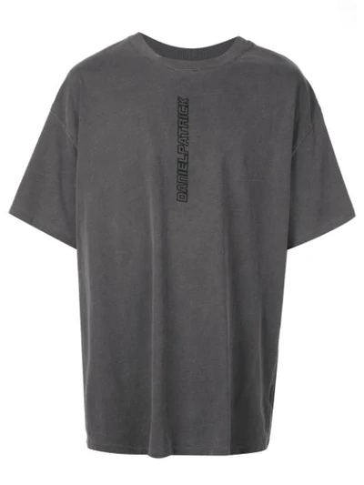 Daniel Patrick Vertical Logo T-shirt In Grey