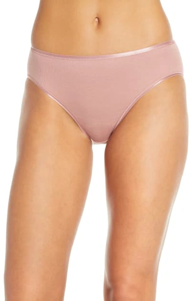 Hanro Cotton Seamless High-cut Full Briefs In Rouge