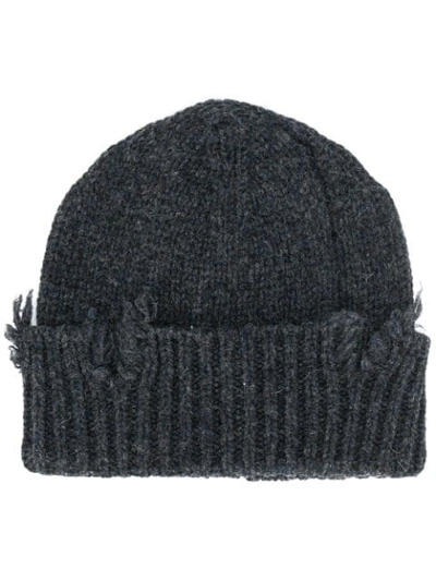 Maison Margiela Distressed Knit Beanie In Grey