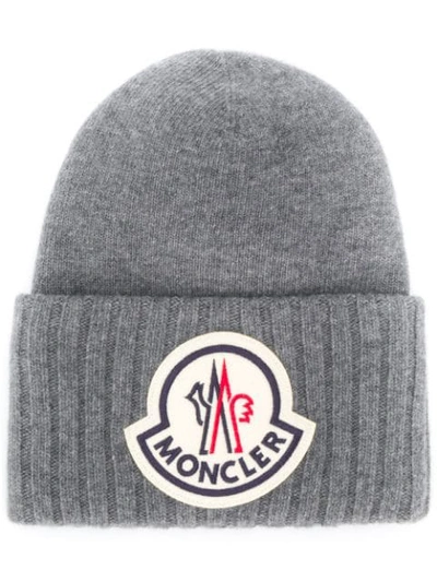 Moncler Logo Patch Beanie In Grey