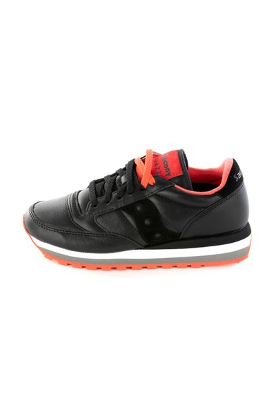Saucony Jazz Triple Sneaker Made Of Black Leather With Red Details
