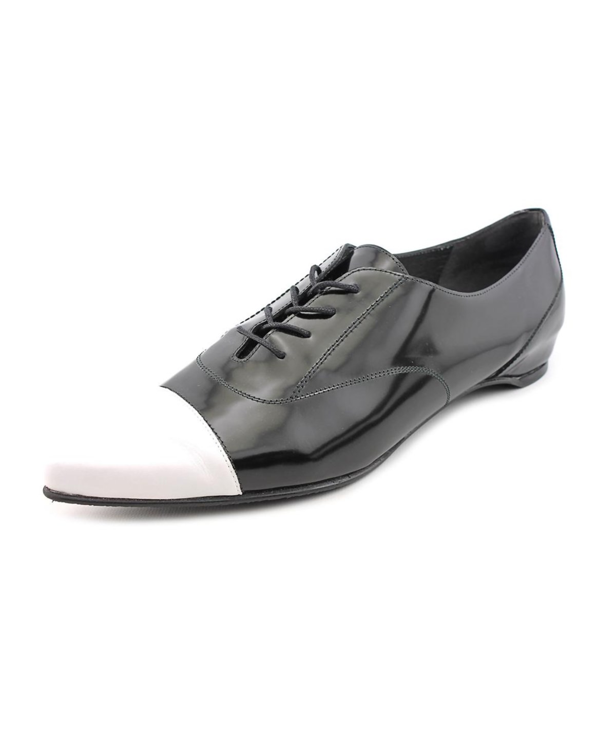 stuart weitzman oxford shoes