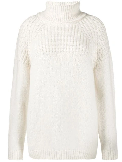 Closed Turtle Neck Knit Jumper In White