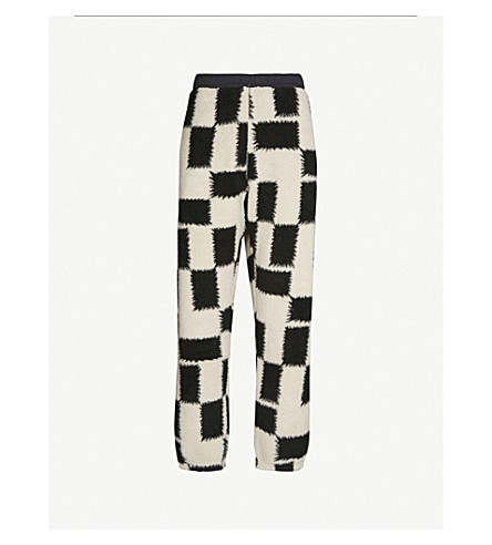 easy jogging bottoms