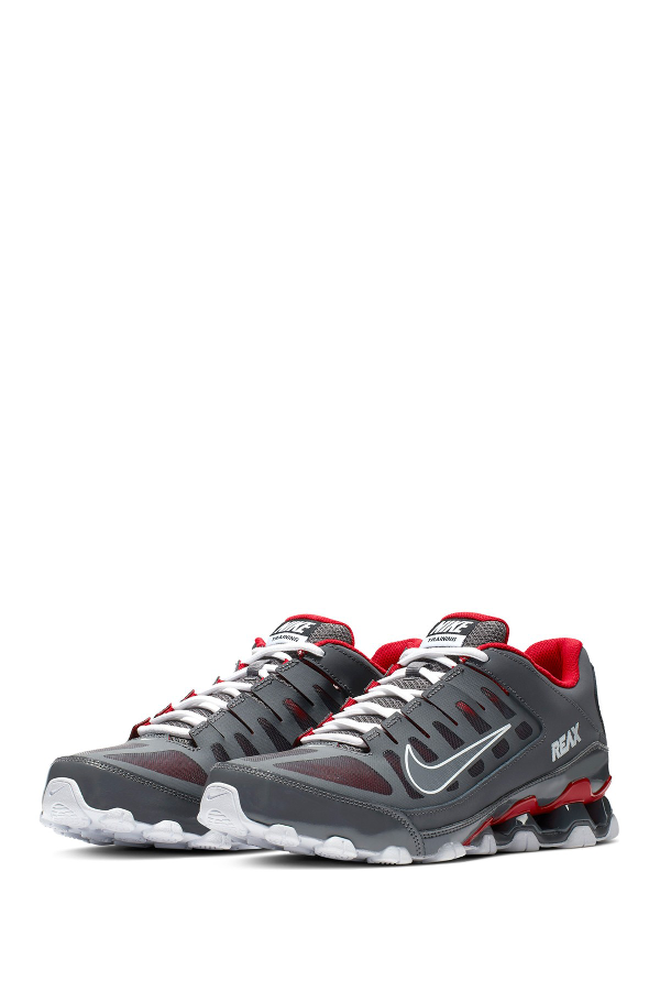 nike reax 8 tr stores