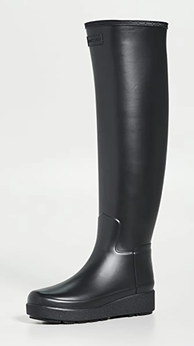 Hunter Refined Creeper Tall Boots In Black