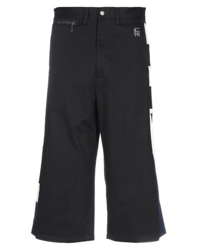 Facetasm 3/4-length Shorts In Black