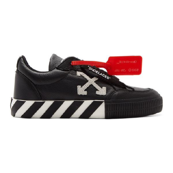 Off-white Arrow Low Vulcanized Sneakers In Black Canvas In Black White ...