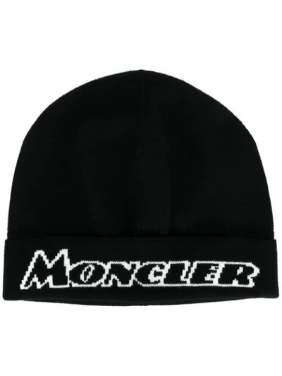 Moncler Logo Lettering Intarsia Wool Beanie In Black
