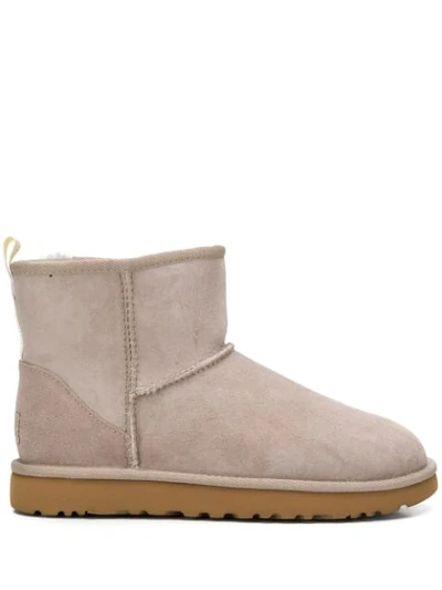 Ugg Short Boots In Brown