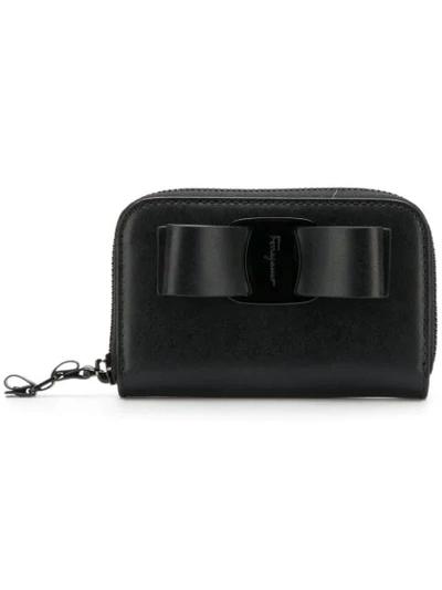 Ferragamo Vara Bow Zipped Cardholder In Black