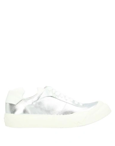 Cinzia Araia Sneakers In Silver
