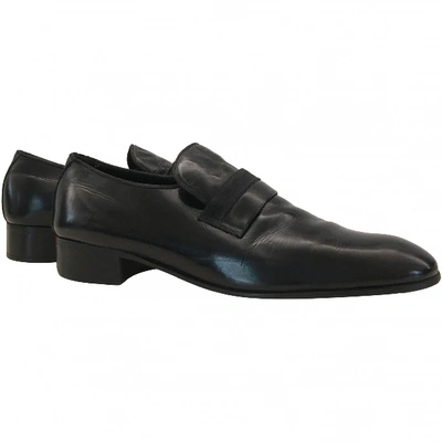 Pre-owned Saks Fifth Avenue Leather Flats In Black