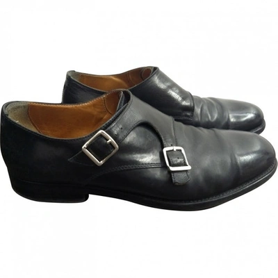 Pre-owned Doucal's Leather Flats In Black