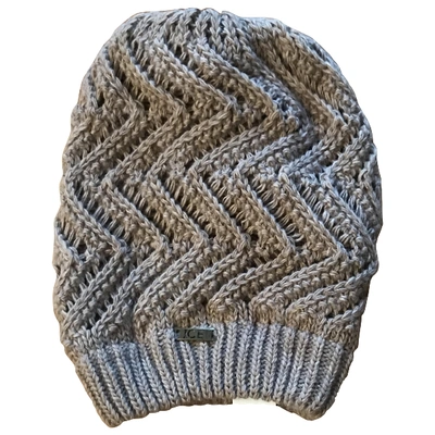 Pre-owned Iceberg Wool Beanie In Beige