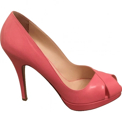 Pre-owned Valentino Garavani Leather Heels In Pink