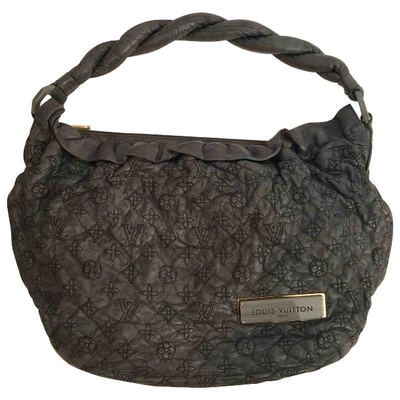 Pre-owned Louis Vuitton Leather Handbag In Grey