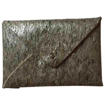 Pre-owned Hugo Matha Leather Wallet In Metallic
