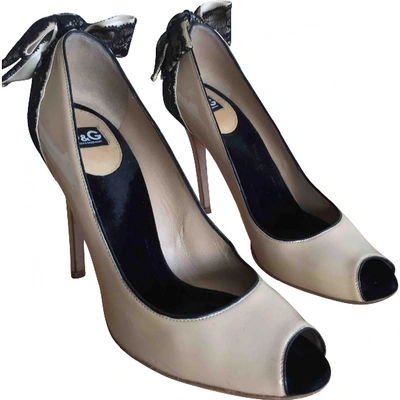 Pre-owned Dolce & Gabbana Patent Leather Heels In Beige