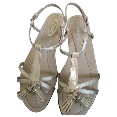 Pre-owned Tod's Patent Leather Sandals In Gold