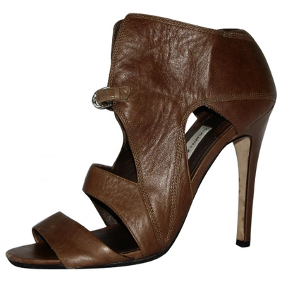 Pre-owned Camilla Skovgaard Leather Heels In Brown