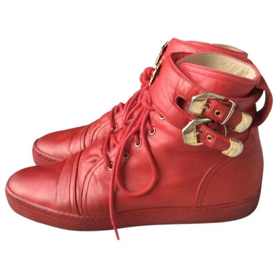 Pre-owned Versace Leather Trainers In Red