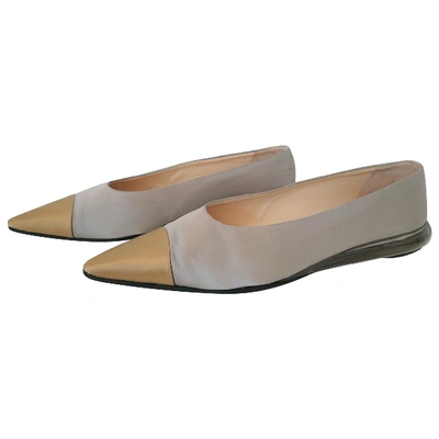 Pre-owned Chanel Cloth Ballet Flats In Grey