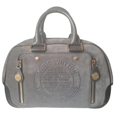 Pre-owned Louis Vuitton Handbag In Grey