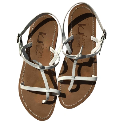 Pre-owned Kjacques Patent Leather Sandals In White