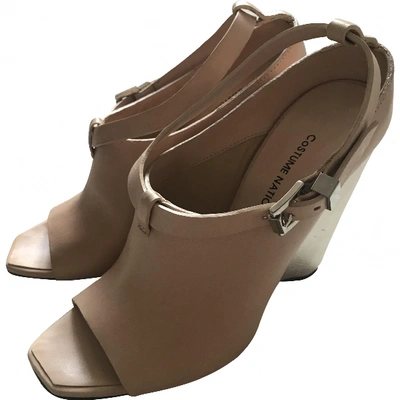 Pre-owned Costume National Leather Sandals In Beige