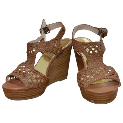 Pre-owned Mellow Yellow Leather Sandals In Camel