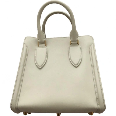 Pre-owned Alexander Mcqueen Zippã© Leather Tote In White