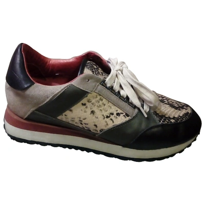 Pre-owned Lola Cruz Leather Trainers In Beige