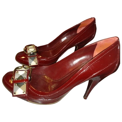 Pre-owned Burberry Patent Leather Heels In Burgundy