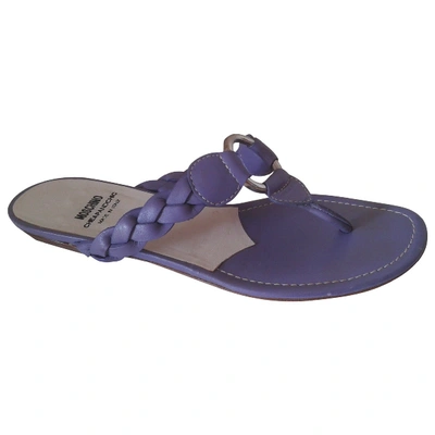Pre-owned Moschino Cheap And Chic Leather Flip Flops In Purple