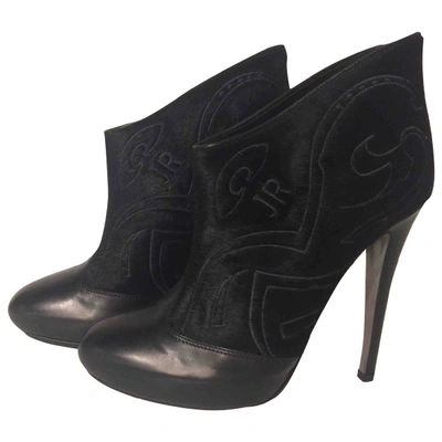 Pre-owned John Richmond Pony-style Calfskin Ankle Boots In Black