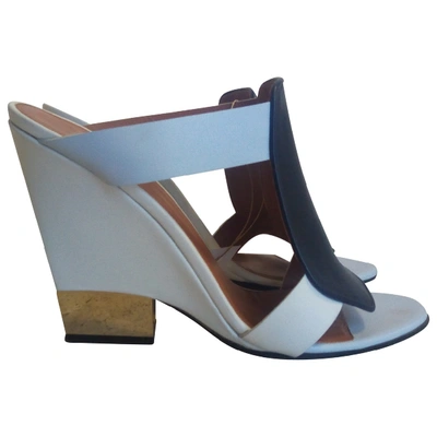 Pre-owned Givenchy Leather Heels In White