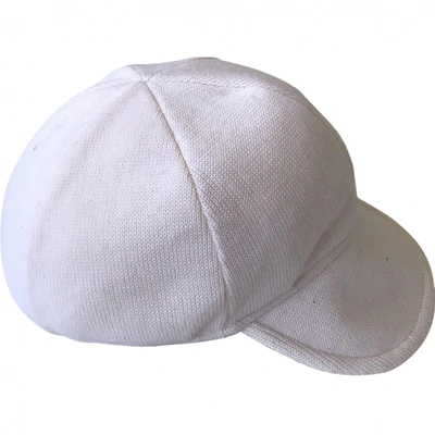 Pre-owned Fendi Wool Cap In White