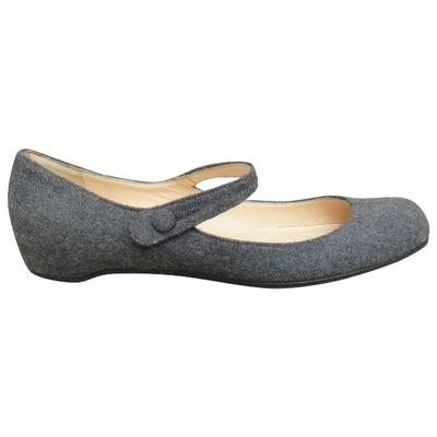 Pre-owned Christian Louboutin Leather Ballet Flats In Grey
