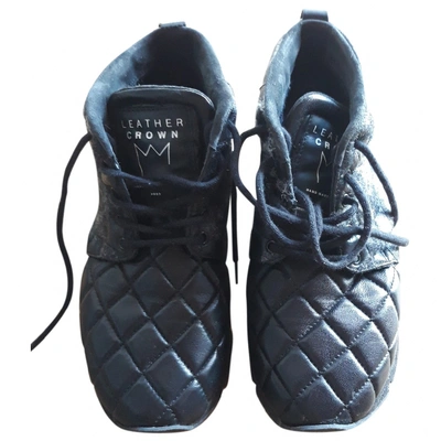 Pre-owned Leather Crown Leather Trainers In Black