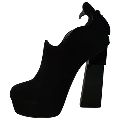 Pre-owned Aperlai Black Suede Ankle Boots