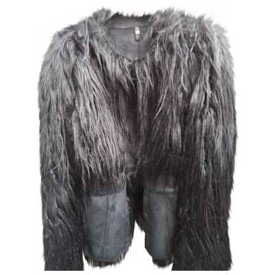 Pre-owned Elisabetta Franchi Faux Fur Short Vest In Black