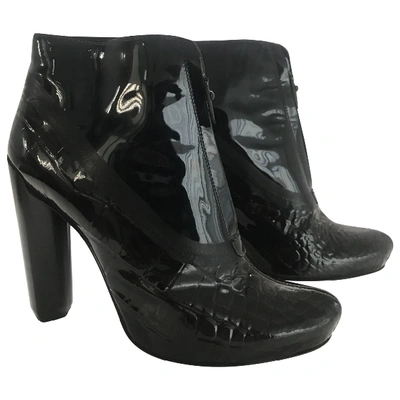 Pre-owned Louis Vuitton Patent Leather Ankle Boots In Black