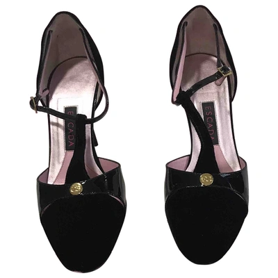 Pre-owned Escada Patent Leather Heels In Black