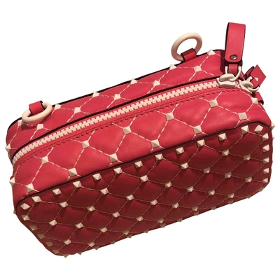Pre-owned Valentino Garavani Rockstud Spike Leather Crossbody Bag In Pink