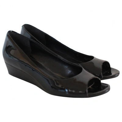 Pre-owned Cole Haan Patent Leather Flats In Black