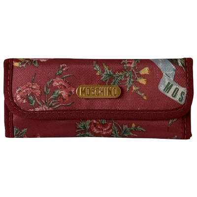 Pre-owned Moschino Key Ring In Burgundy